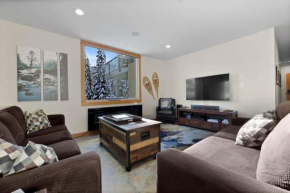 Kookaburra Lodge #302 By Bear Country Sun Peaks